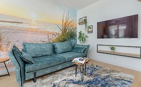 Nowy Swiat Stylish, Seaside Apartment With Balcony & Parking Puck By Noclegi Renters